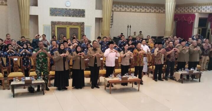 Bupati Jember bersama pengurus Kormi Periode 2025-2030 usai pelantikan
