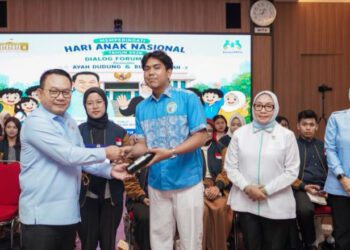 Kantor Staf Presiden bersama Kementerian Pemberdayaan Perempuan dan Perlindungan Anak (PPPA) menggelar dialog interaktif bersama perwakilan Forum Anak Nasional (FAN) dan Forum Anak Daerah (FAD) Wilayah Jabodetabek di Gedung Bina Graha, Kompleks Istana Kepresidenan, Jakarta, Rabu (22/7/2026). (ANTARA/HO-KSP)