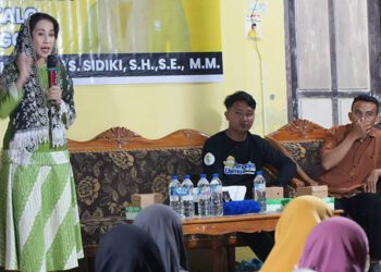 Anggota DPRD Provinsi Gorontalo, Yeyen Sidiki, saat melaksanakan reses di Desa Bulontala, Kecamatan Suwawa Selatan, Kabupaten Bone Bolango, Rabu (8/7/2026).