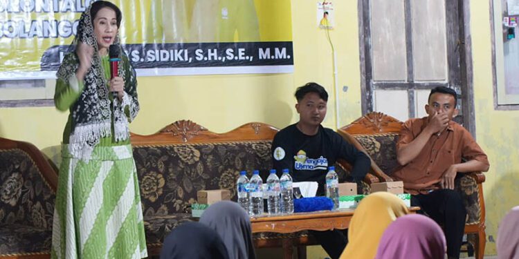 Anggota DPRD Provinsi Gorontalo, Yeyen Sidiki, saat melaksanakan reses di Desa Bulontala, Kecamatan Suwawa Selatan, Kabupaten Bone Bolango, Rabu (8/7/2026).