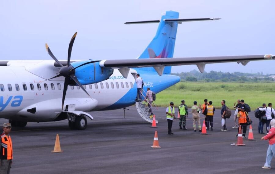 Suasana Bandara Notohadinegoro Jember menjelang Jember Fashion Carnaval (JFC)