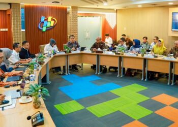 Bupati Jember Muhammad Fawait saat menghadiri kantor BPS RI