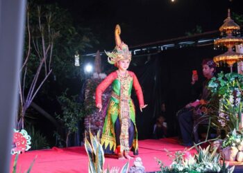 Pertunjukan tari ajang seni budaya pekan kunang-kunang kebudayaan 2026 di Patrang Jember
