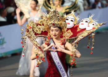 penyelenggaraan Jember Fashion Carnaval (JFC).