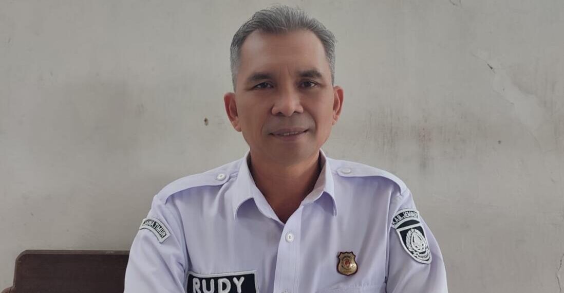 Kepala Satuan Polisi Pamong Praja (Kasatpol PP) Kabupaten Jember saat ini adalah Bambang Rudianto