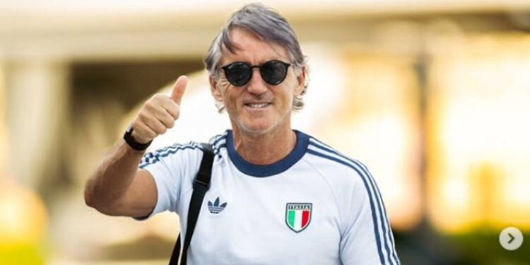 Kehadiran Roberto Mancini sekaligus menjawab teka-teki pelatih anyar dari Gli Azzuri setelah sebelumnya santer dikabarkan mendatangkan Andrea Pirlo.