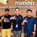 Foto bersama pengurus SMSI Kota Gorontalo bersama dengan Pimpinan Cabang Bank Mandiri Gorontalo, Warham Syahrani usai membahas Gorontalo Half Marathon 2026.  (foto.istimewa)