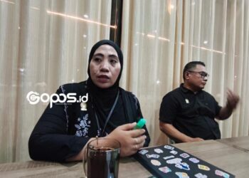 Kuasa hukum korban, Rizka Umar diwawancarai gopos.id.