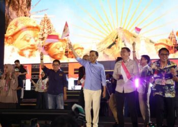Bupati Jember Muhammad fawait berama jajaran di konser Sapa Suara