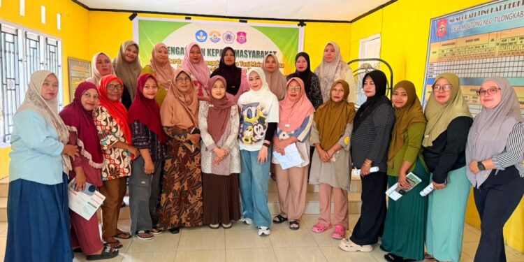 Foto Bersama Tim PKM UNG bersama KWT Maju Bersama Desa Moutong, Kecamatan Suwawa, (Istimewa)
