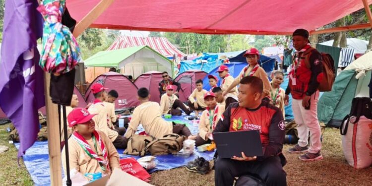 Dr. Husin Ali, S.Pd., M.A.P., CPOf.
Antropolog | Kepala Dinas Pendidikan dan Kebudayaan Kota Gorontalo | Ketua Kwartir Cabang Gerakan Pramuka Kota Gorontalo