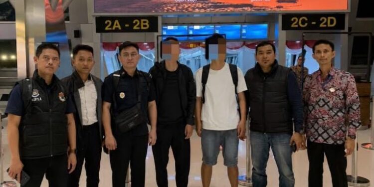 Dua WNA dideportasi dari Pohuwato, (Istimewa)