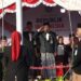 Kakanwil Kemenhaj Gorontalo Mansur Mansir menggunakan buasana PSL menjadi inspektur upacara Peringatan HUT ke-81 RI, Senin (17/8/2026).