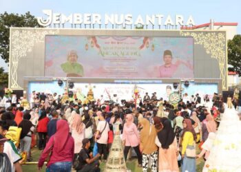 Kirab Pawai Budaya Ancak Agung di Jember