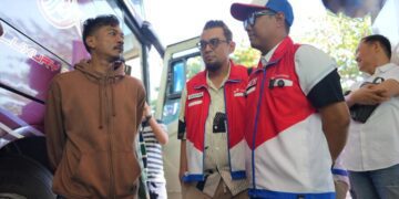 PT Pertamina Patra Niaga Regional Sulawesi bersama DPD Hiswana Migas Wilayah VII Sulawesi meninjau langsung sejumlah SPBU di Kota Makassar, Minggu (2/8/2026) untuk memastikan kondisi stok Biosolar di SPBU tetap tersedia dan distribusi berjalan sesuai rencana.