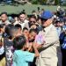 Presiden Prabowo Subianto meninjau posko pengungsian di Lapangan Berdikari, Kabupaten Nagekeo, Provinsi Nusa Tenggara Timur (NTT), pada Rabu, 26 Agustus 2026. Foto: BPMI Setpres/Laily Rachev