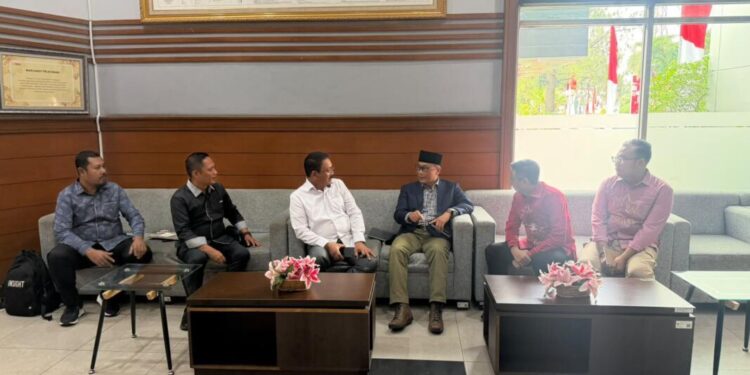 Bupati Boalemo, Rum Pagau, melakukan konsultasi dengan Kepala Badan Kepegawaian Negara (BKN) Pusat, Prof. Zudan Arif Fachrullah, (Istimewa)