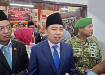 Bupati Jember Muhammad Fawait usai mengikuti pidato kepresidenan di gedung DPRD Jember