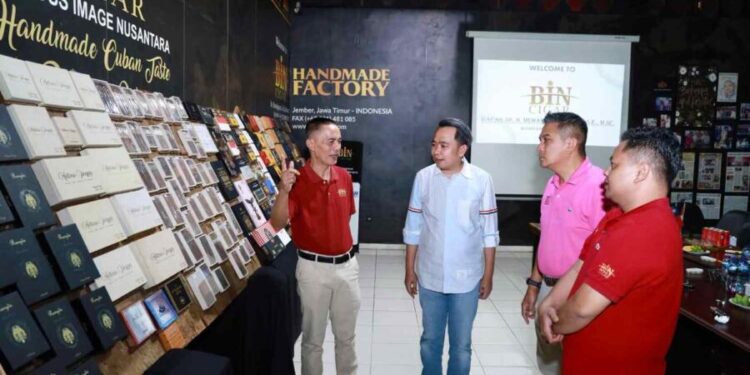 Bupati Jember Muhammad fawait Berama Direktur Utama BIN Cigar Febrian Ananta Kahar