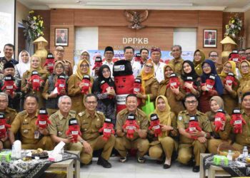Foto : Kegiatan Sosialisasi Program SILIKON Bangga Kencana, DPPKB Kabupaten Purwakarta.
