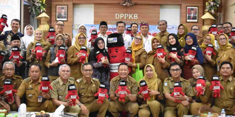 Foto : Kegiatan Sosialisasi Program SILIKON Bangga Kencana, DPPKB Kabupaten Purwakarta.