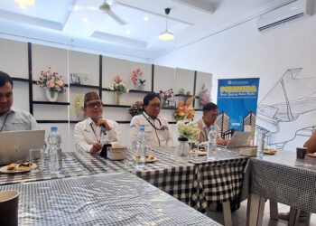 Kepala BI Provinsi Gorontalo, Bambang Surya Permana, (kedua kiri) didampingi Deputi Kepala BI Provinsi Gorontalo, Ciptoning Suryo Condro (kedua kanan), dan Kepala Seksi Kehumasan BI Provinsi Gorontalo, Hatfan Hizriyan, menyampaikan informasi pelaksanaan Harfest 2026, Rabu (9/9/2026).(hasan/gopos)