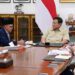 Presiden Prabowo Subianto memimpin rapat terbatas bersama Menteri Haji dan Umrah Mochamad Irfan Yusuf dan Wakil Menteri Haji dan Umrah Dahnil Anzar Simanjuntak di Istana Negara, Jakarta, Senin (28/9/2026). ANTARA/HO-BPMI Sekretariat Presiden