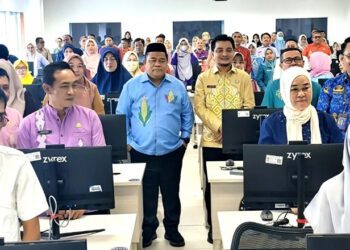 Sekda Kabupaten Gorontalo, Sugondo Makmur, saat menjadi narasumber pada Uji Butir Soal Tes Kompetensi Kepegawaian Berbasis CAT di Kantor UPT BKN Gorontalo, Kamis (9/7).