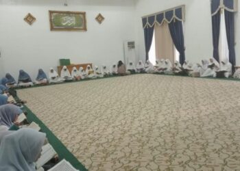 Pemerintah Kabupaten Gorontalo menggelar pengajian dan doa bersama selama enam hari untuk almarhum H. Rachmat Gobel.