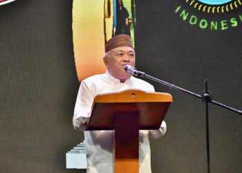 Wakil Bupati Gorontalo, Tonny S. Junus, resmi menutup Festival Budaya Jawa Tondano (Fesbudjaton) ke-XX di Lapangan PORSID, Desa Sidomukti, Kecamatan Mootilango, Sabtu (11/7/2026)