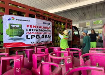 Pertamina Patra Niaga Regional Sulawesi terus memperkuat penyaluran LPG 3 Kg di Kota Makassar melalui tambahan pasokan secara bertahap.