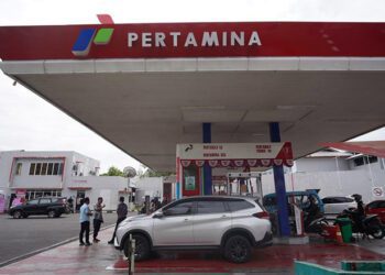 Antrean kendaraan di sejumlah SPBU di Kota Kendari mulai berangsur normal.