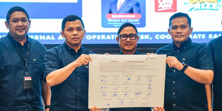 Pertamina Patra Niaga Regional Sulawesi menggelar Sharing Session Fraud Awareness 2026 sebagai langkah memperkuat pemahaman perwira terhadap pencegahan fraud, penerapan tata kelola perusahaan yang baik, serta mitigasi risiko dalam operasional bisnis.