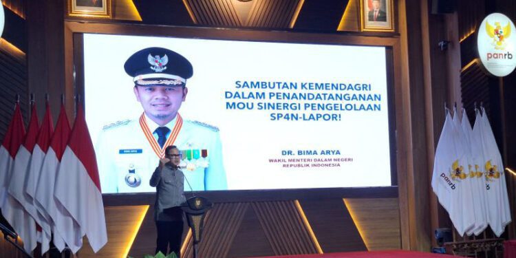 Wakil Menteri Dalam Negeri (Wamendagri) Bima Arya Sugiarto memberikan sambutan dalam penandatanganan nota kesepahaman sinergi pengelolaan SP4N-LAPOR! di Jakarta, Selasa (29/9/2026). ANTARA/Fianda Sjofjan Rassat