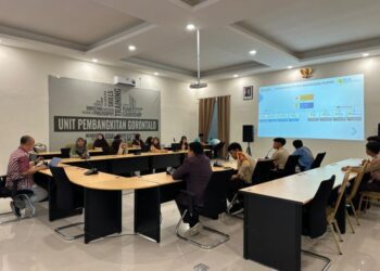 Sebanyak 11 siswa dan 2 guru pendamping SMA Islam Terpadu Al Ishlah Gorontalo melakukan kunjungan edukatif ke PLN Nusantara Power Unit Pembangkitan Gorontalo untuk mengenal lebih dekat dunia ketenagalistrikan.(Foto.istimewa)