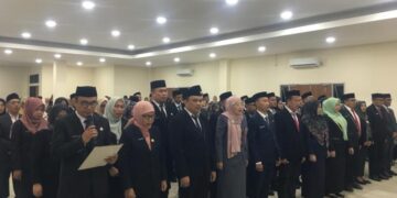Prosesi pelantikan dan pengambilan sumpah Pejabat Administrator, Pengawas dan Kepala Puskesmas di lingkungan Pemerintah Kabupaten Bone Bolango yang dilaksanakan di Ruang Lupa Lelah, Selasa (22/9/2026). (Foto Firsa/Gopos)