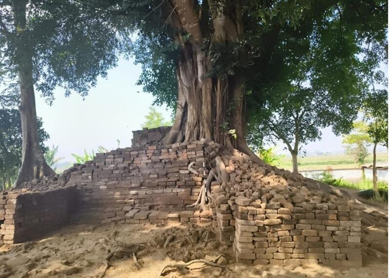 Candi Deres yang menjadi salah satu benda cagar budaya
