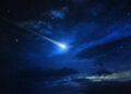 comet star shining in a blue sky. (Ilustrasi)