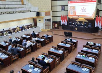 Suasana Rapat Paripurna DPRD Kabupaten Jember berama Bupati Muhammad Fawait.