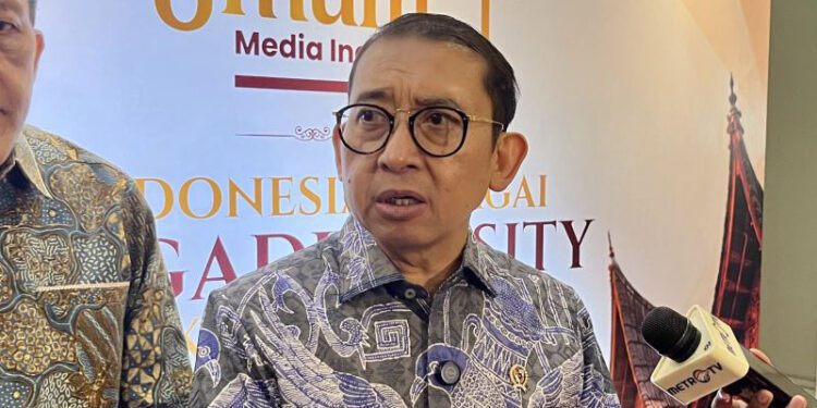 Menteri Kebudayaan Fadli Zon memberikan keterangan kepada awak media usai menyampaikan kuliah umum bertajuk “Indonesia sebagai Megadiversity Kebudayaan” di Jakarta, Sabtu (17/10/2026). (ANTARA/Farika Nur Khotimah)