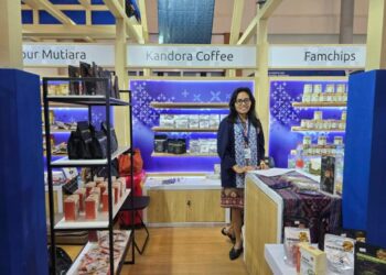 Kandora Coffee, UMKM binaan Pertamina Patra Niaga Regional Sulawesi yang dipimpin Arni Pabunga, membawa cita rasa kopi Toraja ke panggung perdagangan internasional melalui partisipasinya dalam Trade Expo Indonesia (TEI) 2026 di Indonesia Convention Exhibition (ICE) BSD City, Tangerang, pada 14–18 Oktober 2026.
