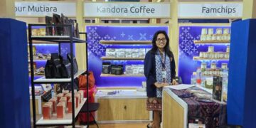 Kandora Coffee, UMKM binaan Pertamina Patra Niaga Regional Sulawesi yang dipimpin Arni Pabunga, membawa cita rasa kopi Toraja ke panggung perdagangan internasional melalui partisipasinya dalam Trade Expo Indonesia (TEI) 2026 di Indonesia Convention Exhibition (ICE) BSD City, Tangerang, pada 14–18 Oktober 2026.