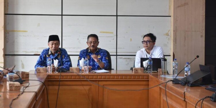 Bupati Boalemo, Rum Pagau, menerima kunjungan Badan Pengawasan Keuangan dan Pembangunan (BPKP), (Prokopim Boalemo)