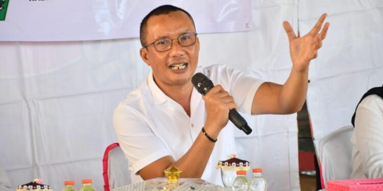 Wakil Bupati Boalem, Lahmuddin Hambali, membuka FGD pengelolaan aset lahan pertanian, (Prokopim Boalemo)