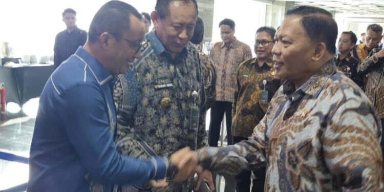 Wakil Bupati Boalemo, Lahmuddin Hambali, bersama Gubernur Gorontalo, Gusnar Ismail, menghadiri Rapat Koordinasi Nasional (Rakornas) Akselerasi Program Kerja Prioritas Nasional (PKPN) Sektor Kelautan dan Perikanan yang digelar Kementerian Kelautan dan Perikanan (KKP), (Istimewa)