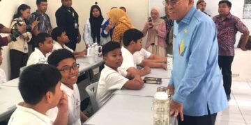 Sekretaris Daerah Bone Bolango, Iwan Mustapa, saat meninjau ruang kelas SNT 6 Bone Bolango di Balai Penjaminan Mutu Pendidikan (BPMP) Gorontalo, Jumat (16/10/2026).