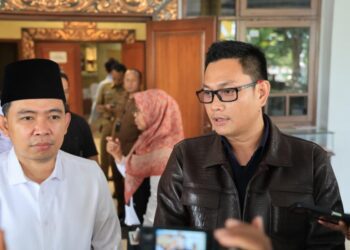 Kepala Bulog Jember Muhammad Ade Saputra Berama Bupati Jember Muhammad Fawait