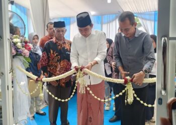 Bupati Jember Muhammad Fawait menghadiri grand opening Klinik Grand Medika Silo di Desa Sempolan, Kecamatan Silo, Sabtu (10/10/2026).
