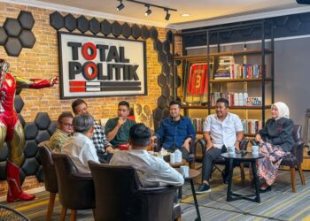 Bupati Jember Muhammad Fawait mengikuti forum Indonesia Future Leader #2 yang diselenggarakan Total Politik